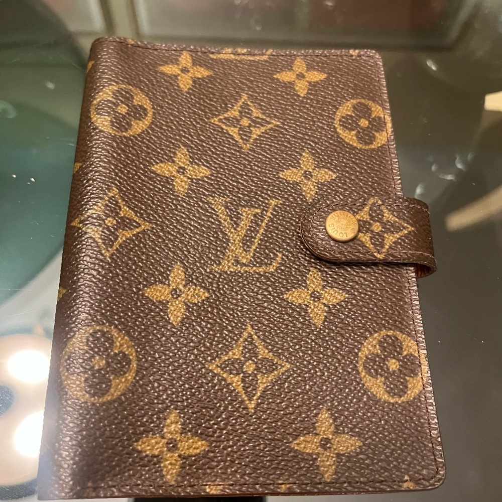 Louis Vuitton Monogram agenda  Wallet